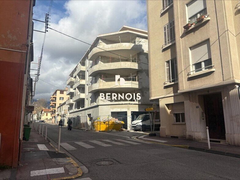 Local commercial dans Toulon à vendre - Photo de l’immeuble – Image 3 sur 3