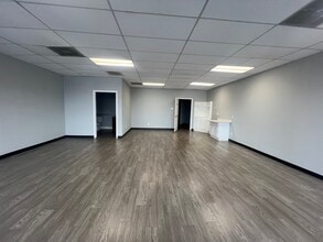 6600-6924 Antoine Dr, Houston, TX à louer Photo de l’immeuble– Image 1 sur 5