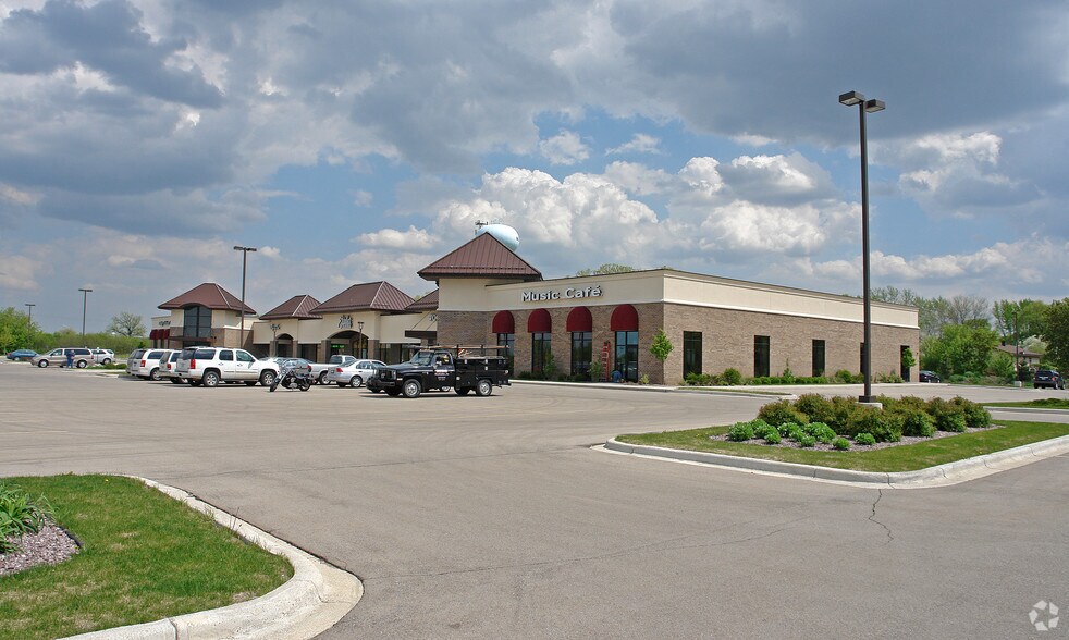 325 Bay View Rd, Mukwonago, WI à louer - Photo principale – Image 2 sur 6