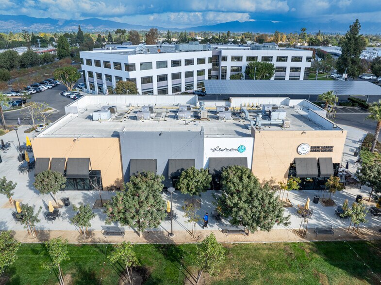8420-8440 Balboa Blvd, Northridge, CA à louer - Photo de l’immeuble – Image 2 sur 18