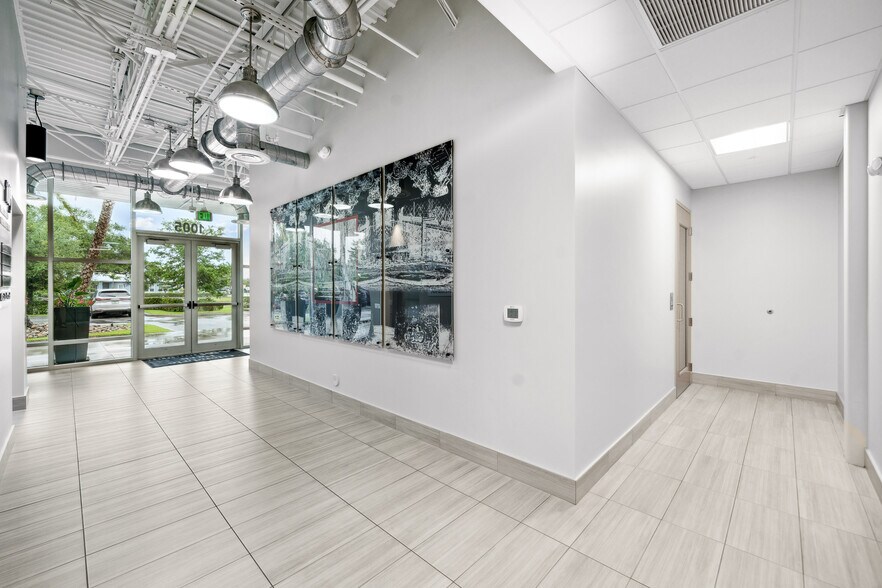 1005 Viera Blvd, Rockledge, FL à louer - Hall d’entrée – Image 3 sur 44