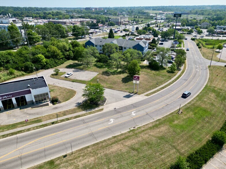 6770 Roosevelt Pky, Middletown, OH à vendre - Photo de l’immeuble – Image 3 sur 8