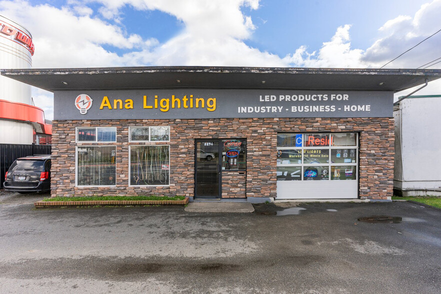 8896 Young Rd, Chilliwack, BC à louer - Photo de l’immeuble – Image 2 sur 22