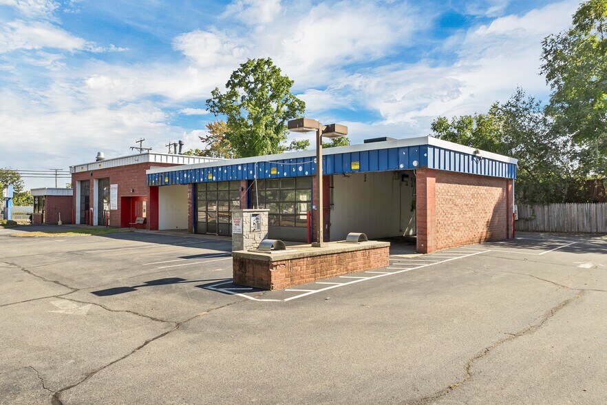 386 Daniel Webster Hwy, Merrimack, NH à louer - Photo de l’immeuble – Image 3 sur 28