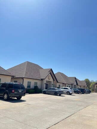 Plus de détails pour 11901 N Macarthur Blvd, Oklahoma City, OK - Bureau à louer
