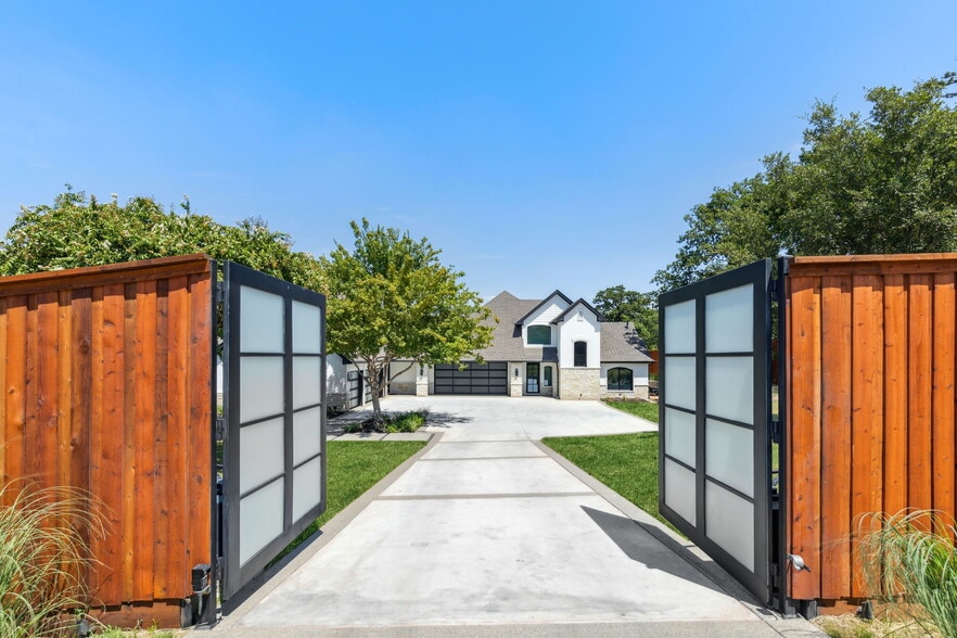 615 Brewer Rd, Southlake, TX à vendre - Photo principale – Image 1 sur 53