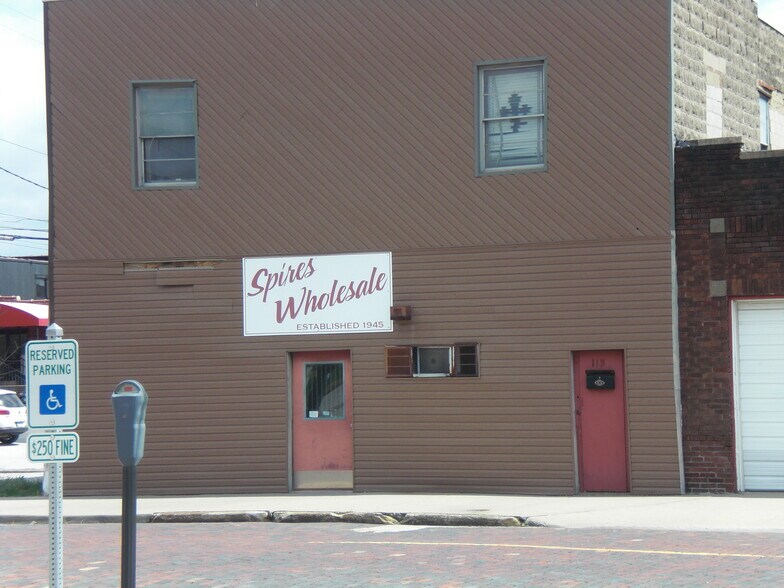 113 S Washington St, Carbondale, IL à vendre - Photo de l’immeuble – Image 2 sur 30