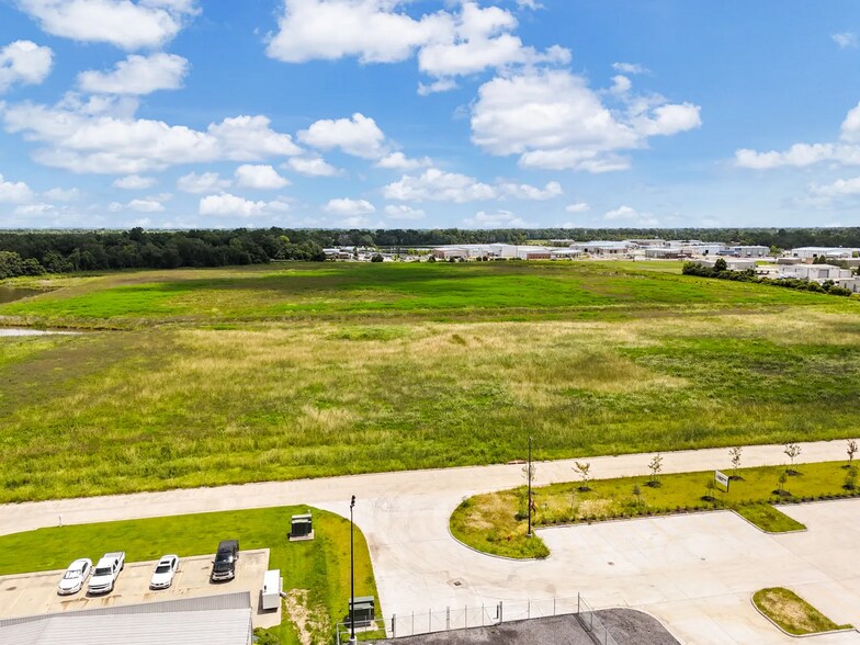34414 Terminal Ct, Geismar, LA à vendre - Photo de l’immeuble – Image 3 sur 4
