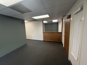 132 E Broadway, Eugene, OR à louer Photo intérieure– Image 1 sur 4