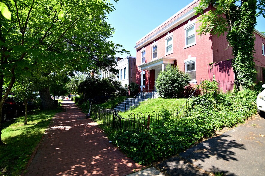 513-519 12th St SE, Washington, DC à vendre - Photo de l’immeuble – Image 2 sur 42