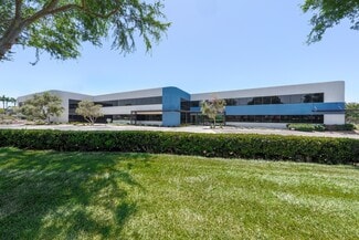Plus de détails pour 5931 Priestly Dr, Carlsbad, CA - Local d'activités à louer