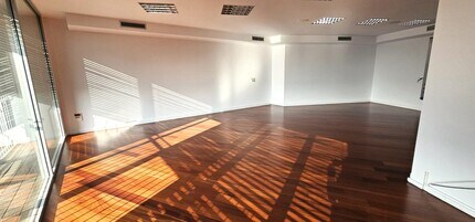 Bureau dans Sabadell, Barcelona à louer Photo intérieure– Image 2 sur 8