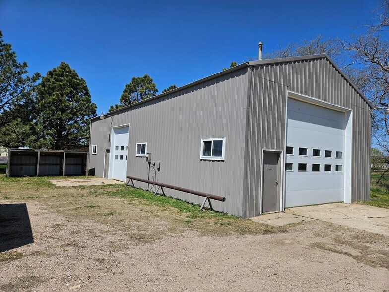 1204 W Cedar St, Beresford, SD à vendre - Photo de l’immeuble – Image 3 sur 8