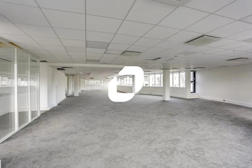 31-39 Rue Du Gouverneur Général Félix Eboue, Issy-les-Moulineaux à vendre - Photo de l’immeuble – Image 3 sur 14