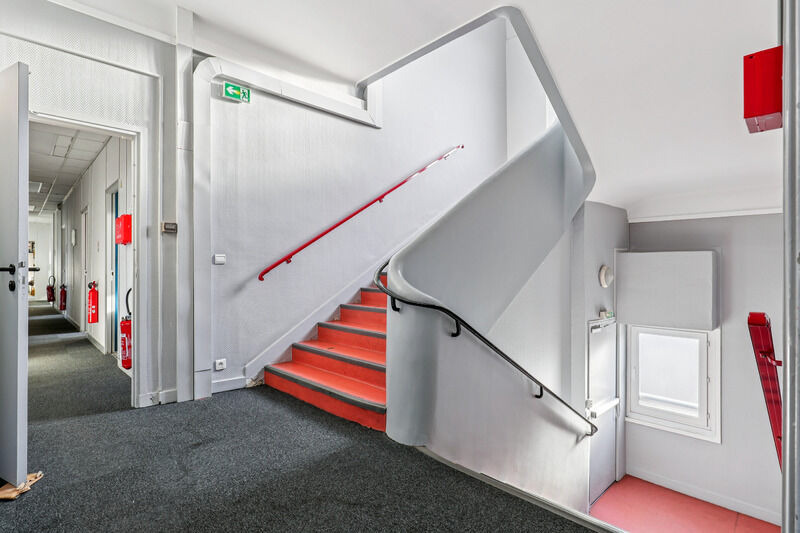 228 Rue Du Faubourg Saint-Martin, Paris à louer - Photo intérieure – Image 2 sur 13