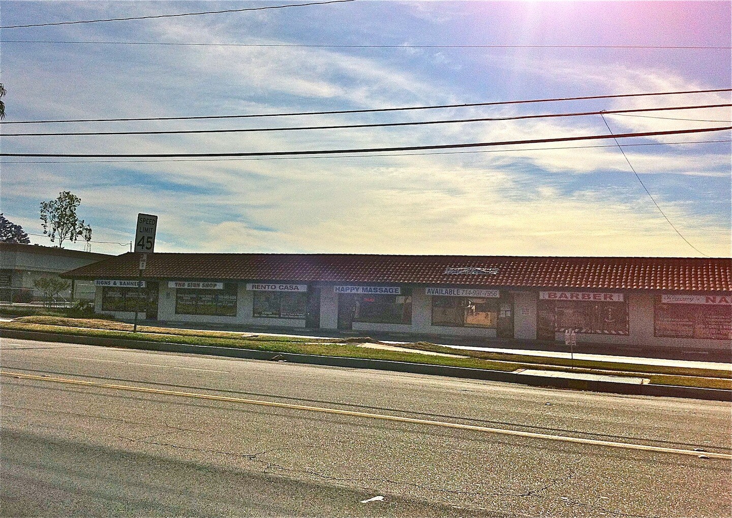 9223 Archibald Ave, Rancho Cucamonga, CA à louer Photo principale– Image 1 sur 8