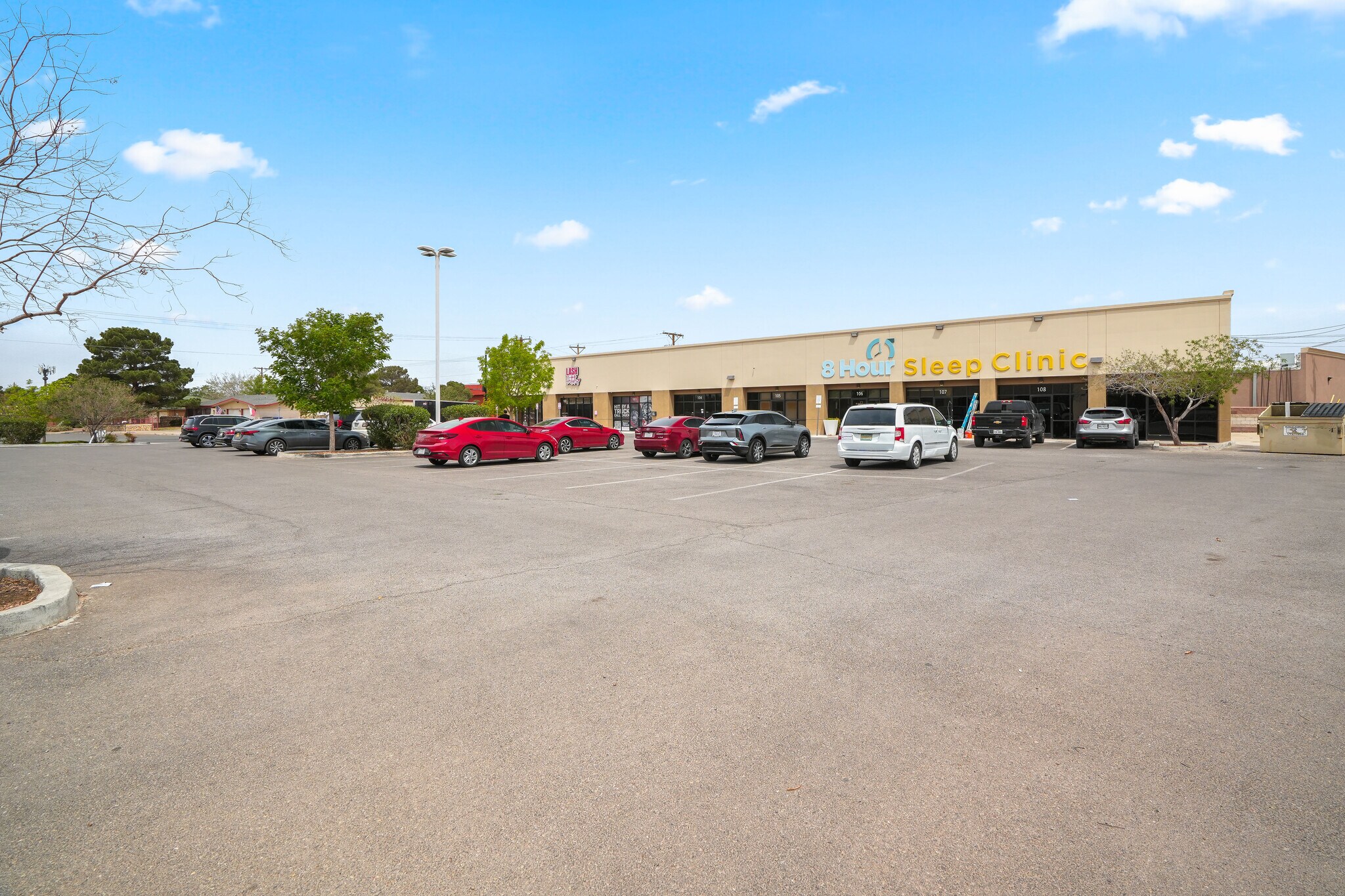 2000 Lomaland Dr, El Paso, TX à louer Photo de l’immeuble– Image 1 sur 57
