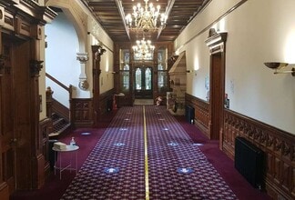 Dunham Rd, Altrincham à louer Photo de l’immeuble– Image 2 sur 6