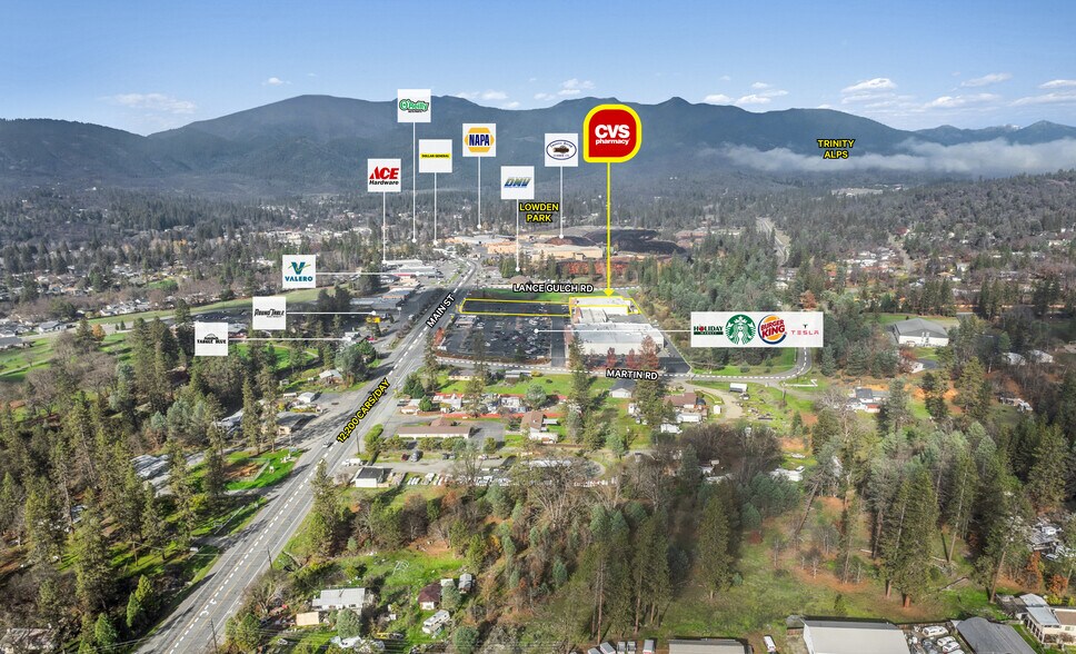 1595 Main St, Weaverville, CA à vendre - Photo de l’immeuble – Image 2 sur 6