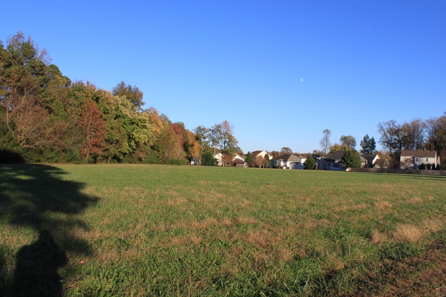 1750 Wilroy Rd, Suffolk, VA à vendre - Photo de l’immeuble – Image 3 sur 3