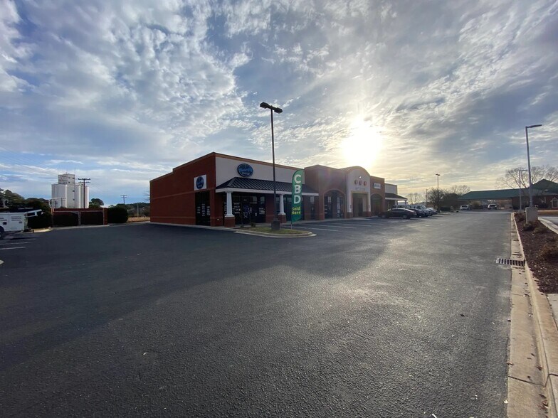1480-1490 Pearman Dairy Rd, Anderson, SC à louer - Photo de l’immeuble – Image 2 sur 2