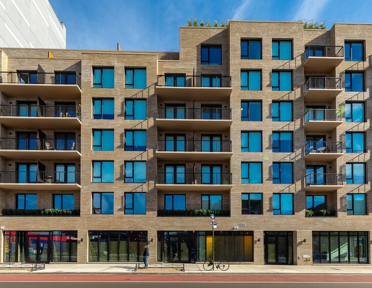 2263-2275 Nostrand Ave, Brooklyn, NY à louer - Photo de l’immeuble – Image 2 sur 12