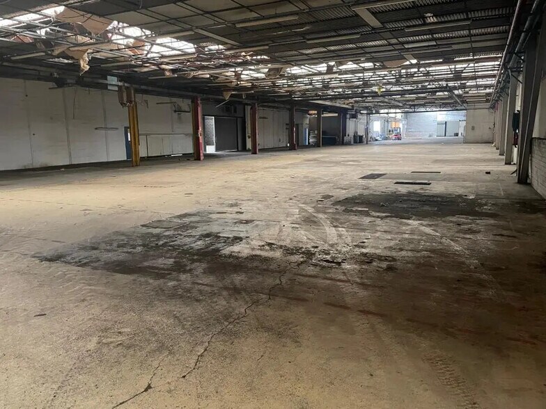 Industriel/Logistique dans LE VAL D'HAZEY à louer - Photo de l’immeuble – Image 3 sur 7