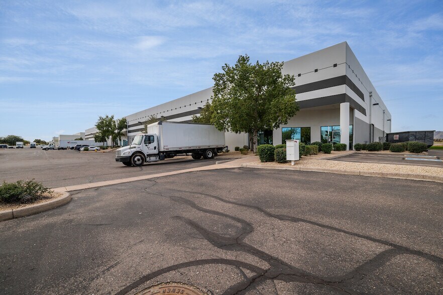 9160 S McKemy St, Tempe, AZ à louer - Photo principale – Image 1 sur 8