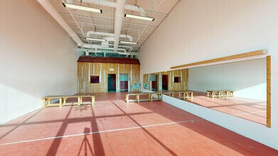 1475 Dilleys Rd, Gurnee, IL à louer Numérisation 3D Matterport– Image 1 sur 5