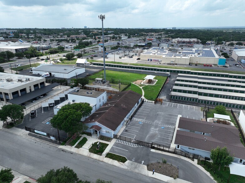 3427 Northeast Pky, San Antonio, TX à vendre - Photo de l’immeuble – Image 3 sur 20