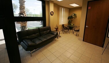 2651 N Crimson Canyon Dr, Las Vegas, NV à louer Photo intérieure– Image 1 sur 9