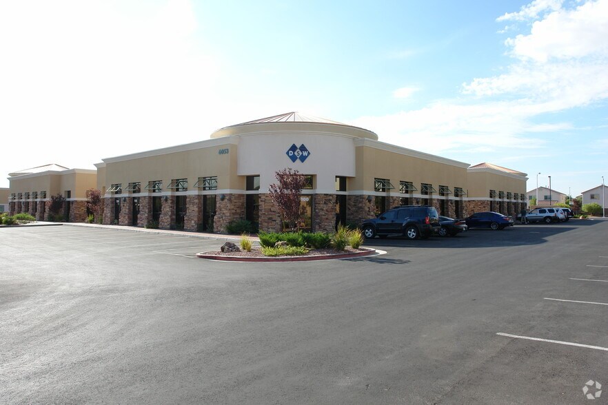 6037 S Fort Apache Rd, Las Vegas, NV à louer - Photo principale – Image 3 sur 5