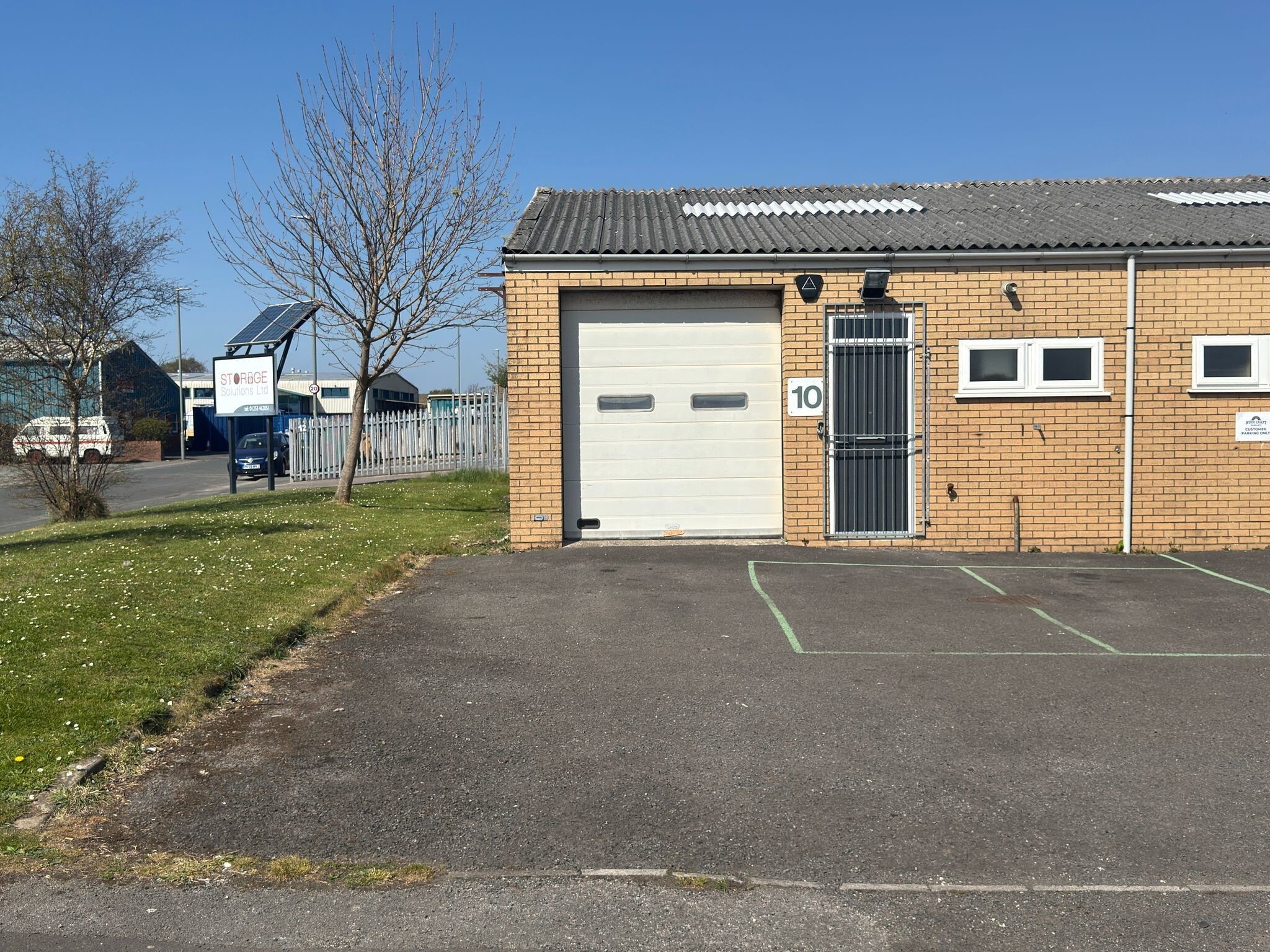 7-10 Butts Close, Thornton Cleveleys à louer Photo de l’immeuble– Image 1 sur 3