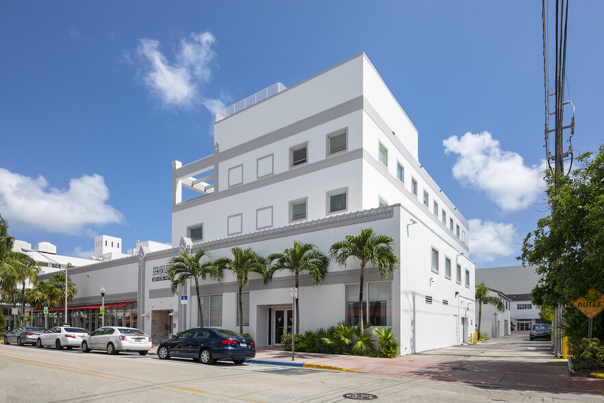 540 Lincoln Rd, Miami Beach, FL à louer - Photo de l’immeuble – Image 1 sur 10