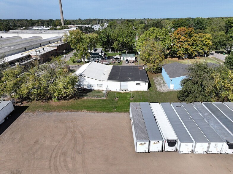 303 Union St, Three Rivers, MI à vendre - Photo de l’immeuble – Image 3 sur 5