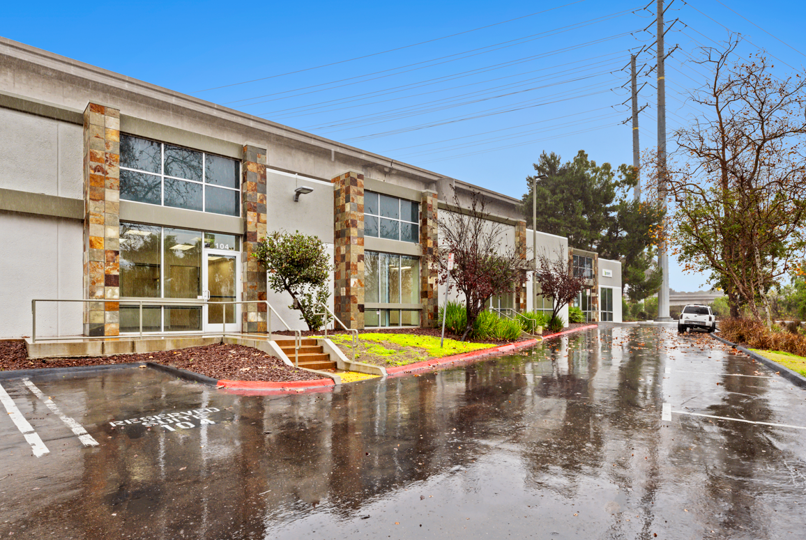 11189 Sorrento Valley Rd, San Diego, CA à louer Photo de l’immeuble– Image 1 sur 5