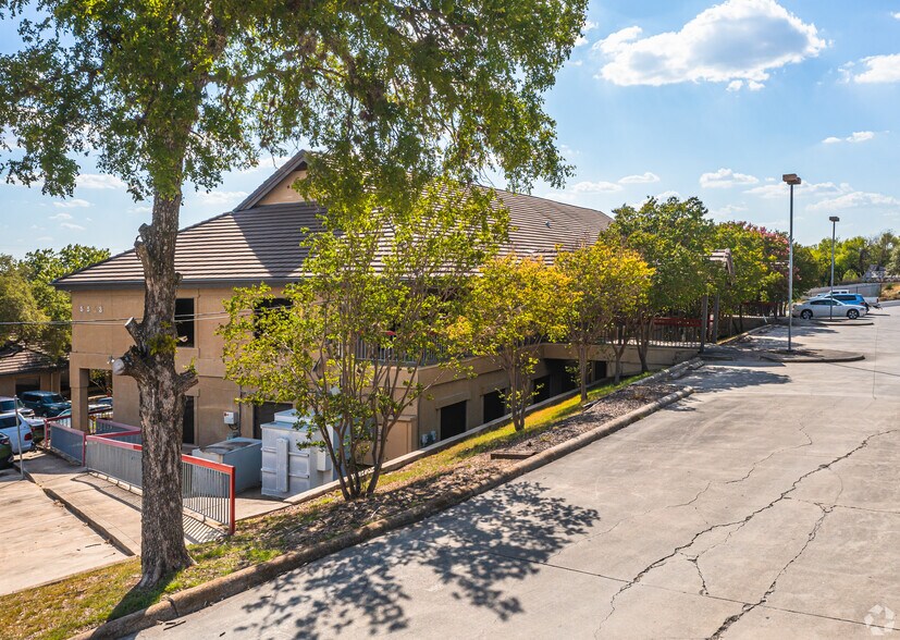 5503 Grissom Rd, San Antonio, TX à louer - Photo de l’immeuble – Image 2 sur 7