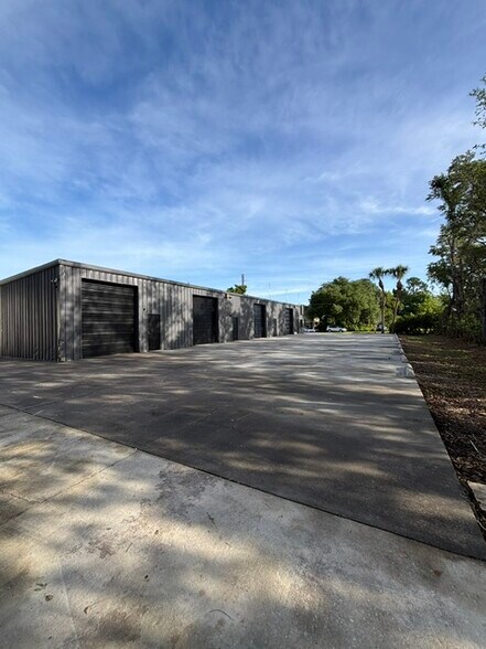 230 W Marvin Ave, Longwood, FL à louer - Photo de l’immeuble – Image 2 sur 5