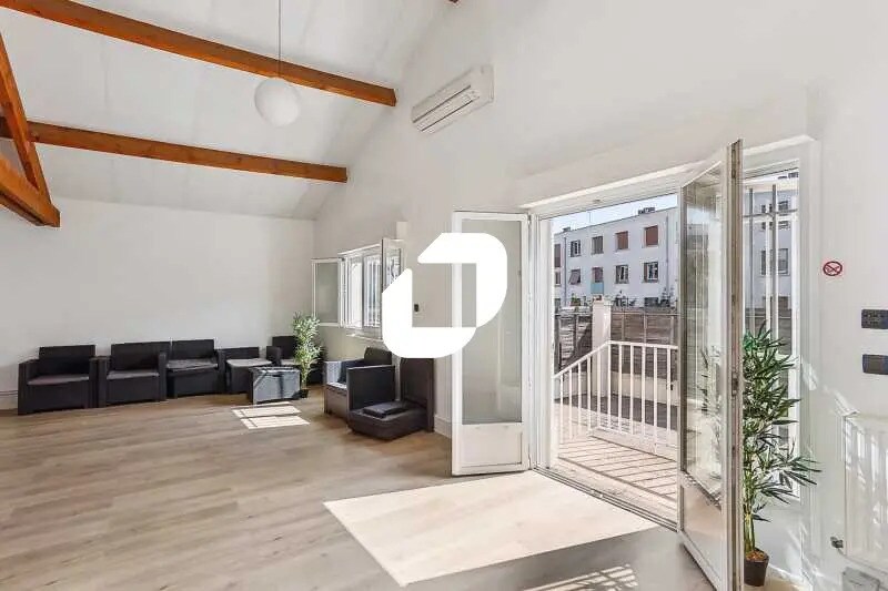 Local d'activités dans Clamart à vendre Photo de l’immeuble– Image 1 sur 15