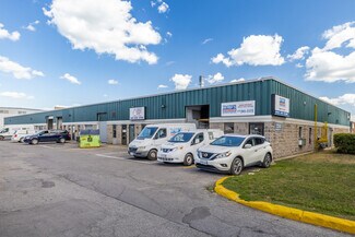 Plus de détails pour 2555 Blackwell St, Ottawa, ON - Industriel/Logistique à louer