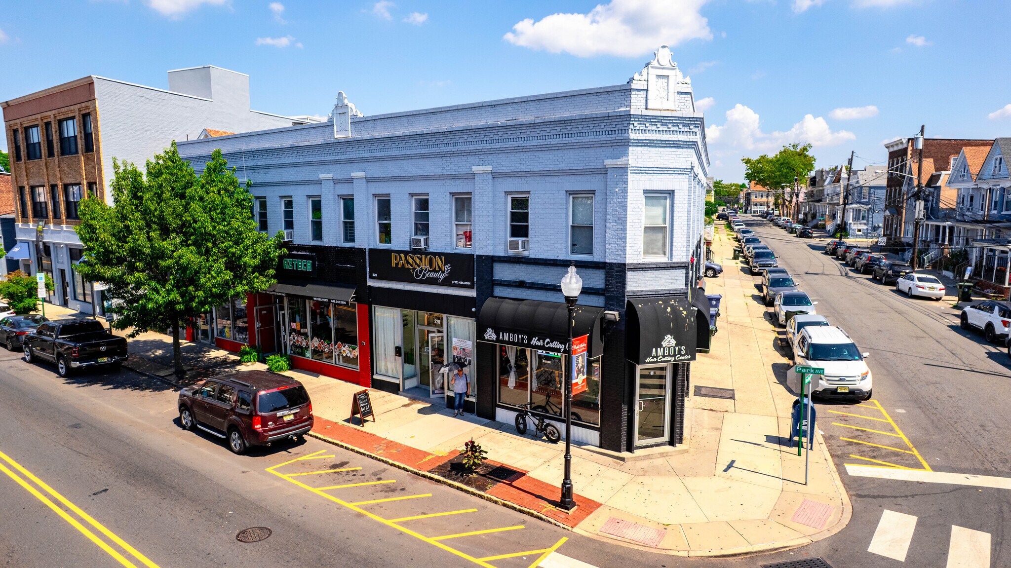 218 New Brunswick Ave, Perth Amboy, NJ à vendre Photo principale– Image 1 sur 15