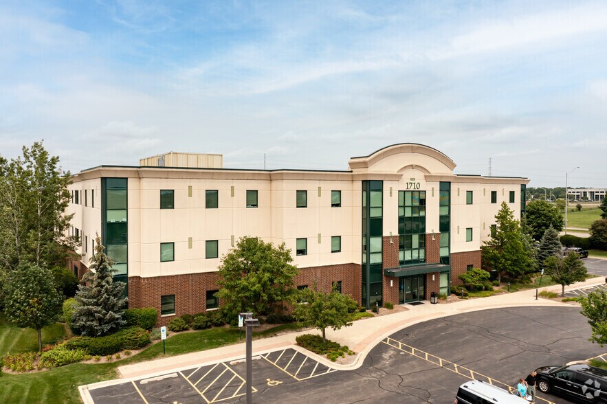 1710 N Randall Rd, Elgin, IL à louer - Photo de l’immeuble – Image 1 sur 9
