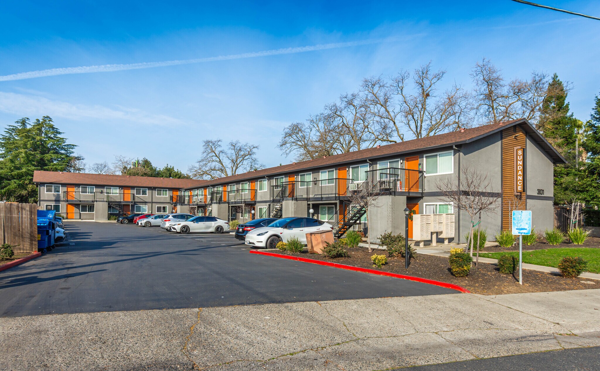 3831-3835 Annadale Ln, Sacramento, CA à vendre Photo principale– Image 1 sur 16