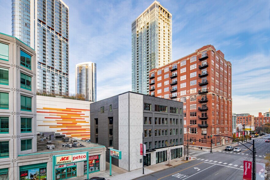 444 N Orleans St, Chicago, IL à louer - Photo de l’immeuble – Image 3 sur 9