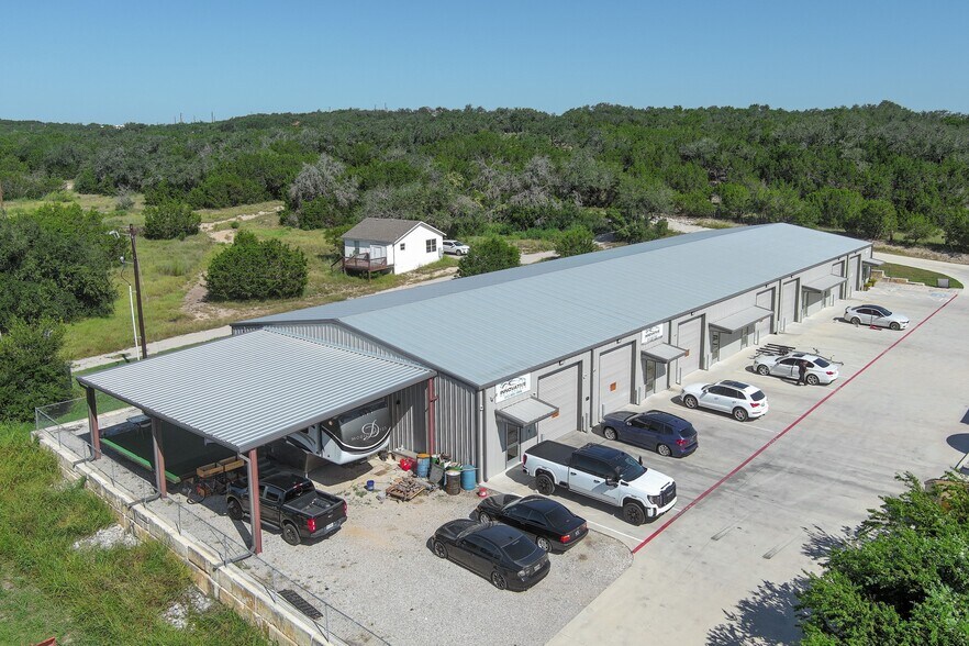 Spicewood Business Park portefeuille de 3 biens à vendre sur LoopNet.fr - Photo de l’immeuble – Image 3 sur 7
