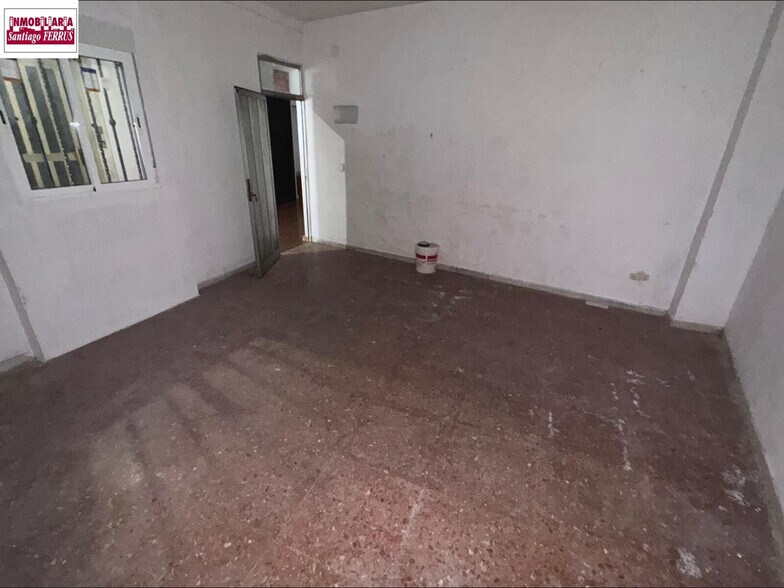 Local commercial dans València à vendre - Photo intérieure – Image 1 sur 9