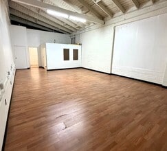 211-230 S Riverside Ave, Rialto, CA à louer Photo intérieure– Image 1 sur 8