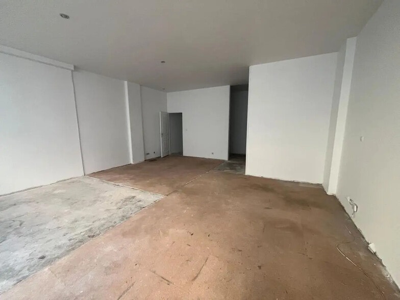 Local commercial dans Le Havre à louer - Photo de l’immeuble – Image 2 sur 4