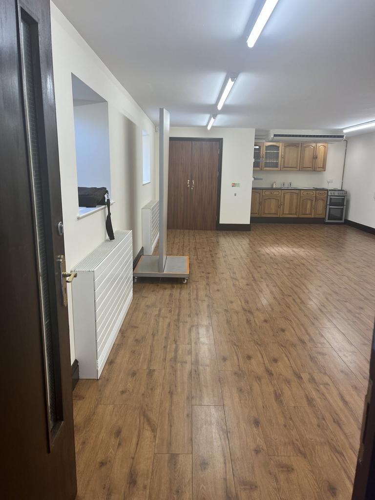 15 Priory St, Carmarthen à louer Photo principale– Image 1 sur 3