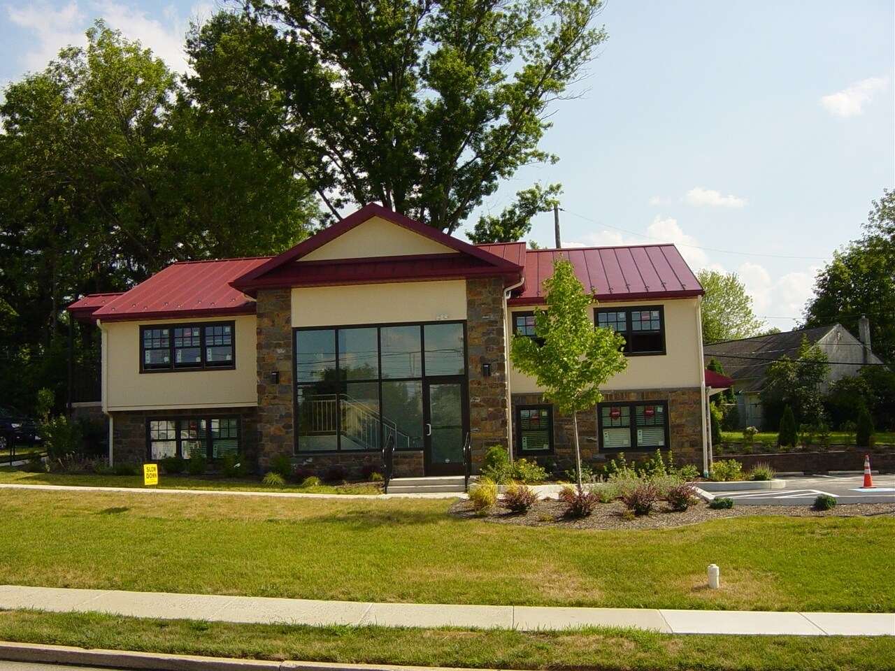 240 W Germantown Pike, East Norriton Township, PA à louer Photo de l’immeuble– Image 1 sur 5